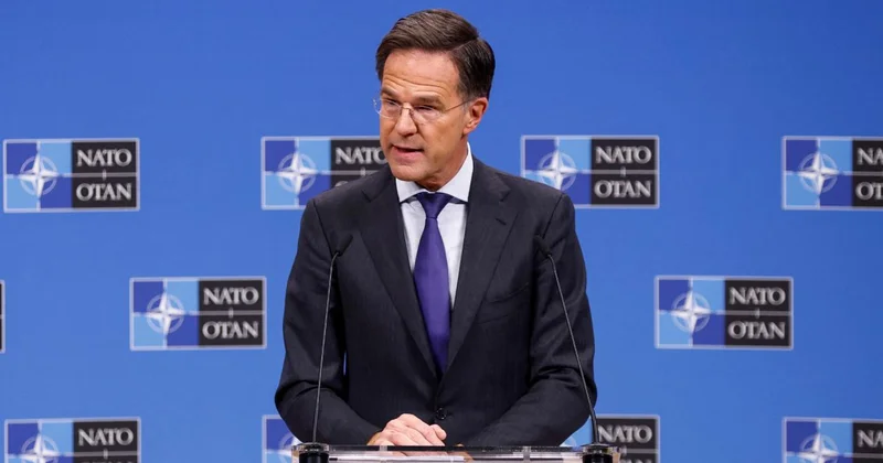 Ukrayna prinsipcə NATO ya üzvlük üçün müraciət edə bilər Rutte