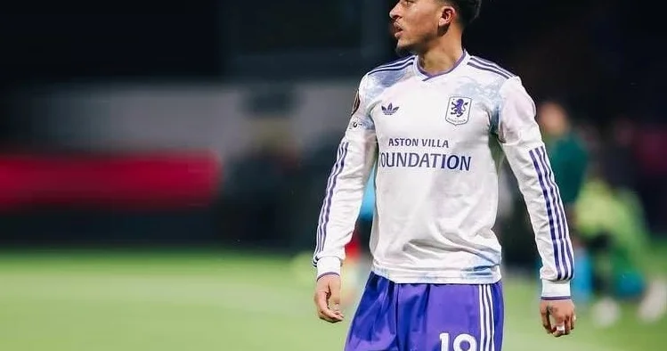 ​“Fənərbaxça” tanınmış futbolçunu istəyir