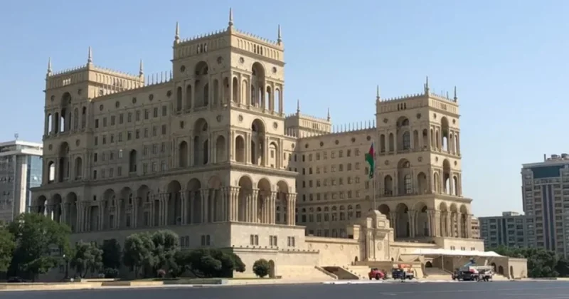 Mədəniyyət Nazirliyinin satın aldığı kitabların tam siyahısı açıqlandı