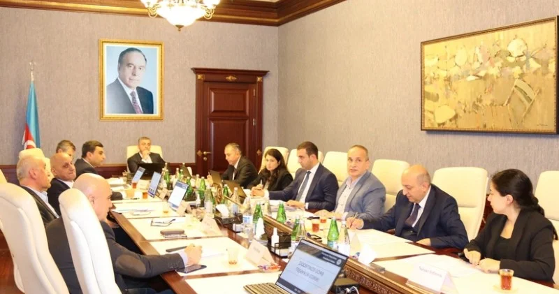 Bakıda ilk dəfə ağıllı svetoforlar quraşdırıldı