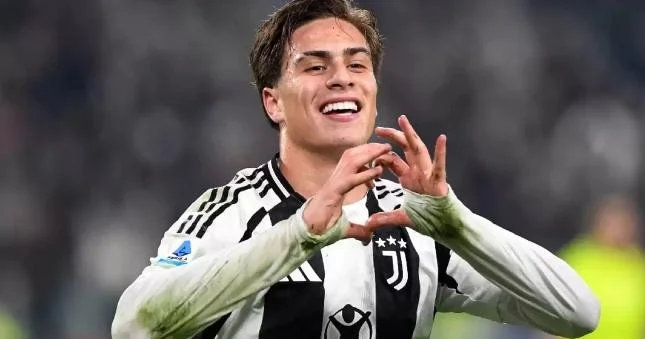 Kenan Yıldız Yuventus da ayın futbolçusu seçildi