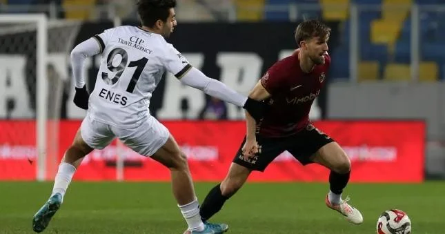 10 dəqiqəyə 3 qol vuraraq qalib oldular