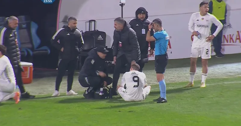 “Qarabağ”ın futbolçusu zədələndi, matçı erkən tərk etdi