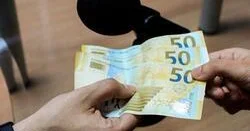 В Азербайджане задержали выдававших себя за журналистов и вымогавших деньги лиц