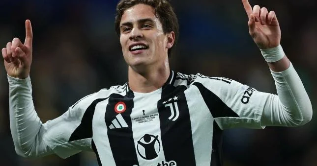 Türkiyəli futbolçu Mançester Yunayted ə keçə bilər