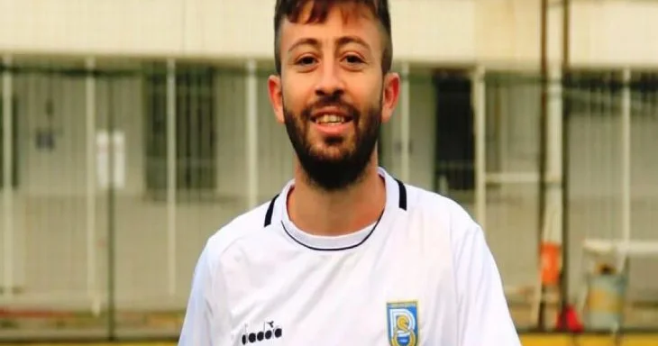 Türkiyədə futbolçu qasıq və baldırından güllələndi Ayağı kəsilə bilər