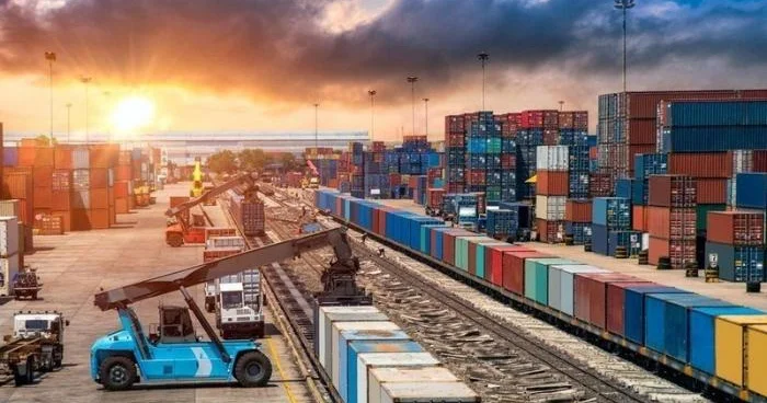 Noyabrda xarici ticarət dövriyyəsində 200 milyonluq mənfi saldo yaranıb