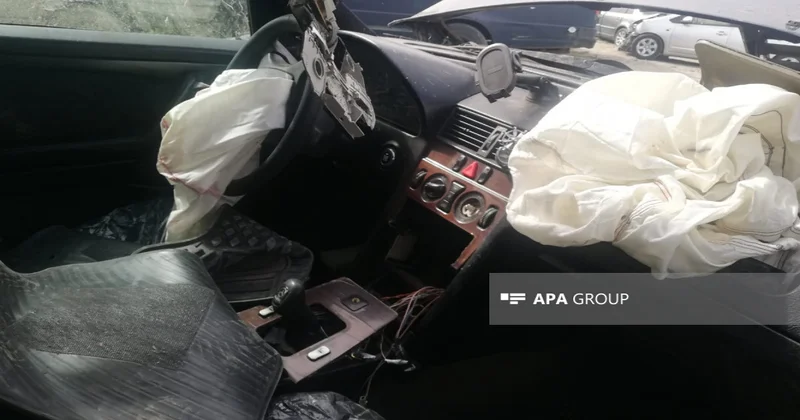 Qubada sərnişin avtobusu ana və övladını vurub, ölən var