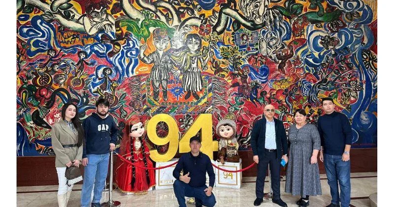 Творческий коллектив из Казахстана посетил театры Азербайджана ФОТО
