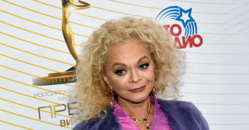 Larisa Dolina mənzilin satışı zamanı müvəqqəti ruhi pozğunluq keçirib