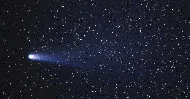 Günəşə doğru “baxan” kometa yeni sirrini açdı