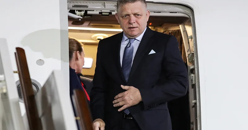 Slovakiyalı baş nazirin təyyarəsi zədələndi KONKRET