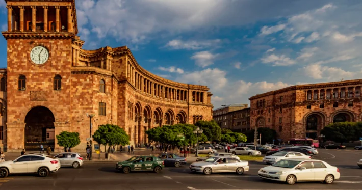 AİB Ermənistana investisiyanı 500 milyon dollara çatdırır