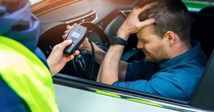 Axşam araq içib səhər maşın sürən şəxs cərimələnə bilər?