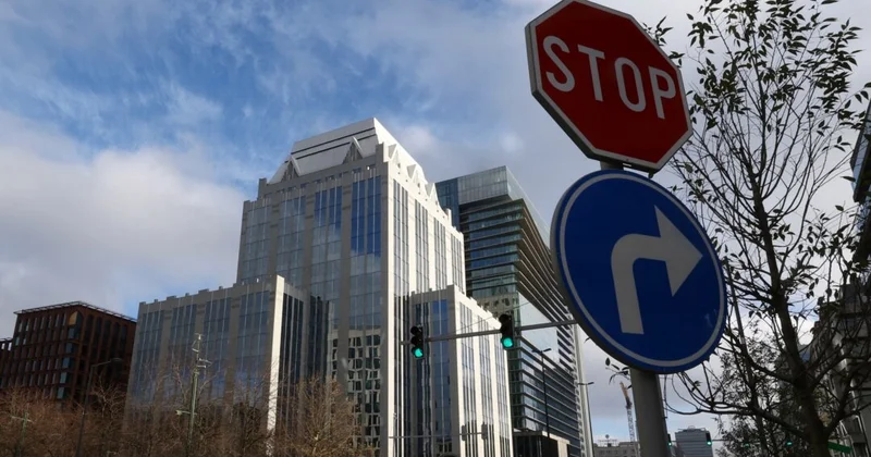 Российская разведка запугивает европейских чиновников Minval Politika