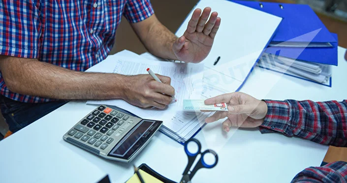 Bankların borc faizindən faiz tutması... Ali Məhkəmə yeni qərar qəbul etdi, bu, qanunsuz sayıldı