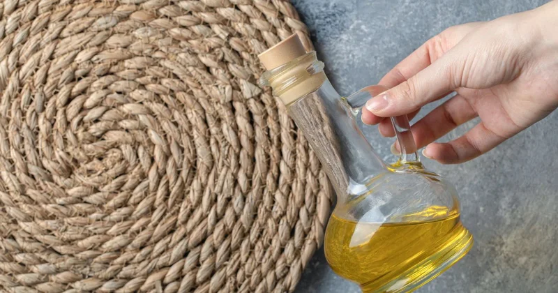 Kətan yağının sağlamlığa faydaları və düzgün istifadə qaydası Kimlərə OLMAZ