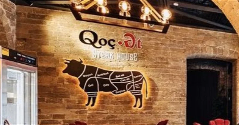 У нас работают только мужчины с короткими стрижками : Ответ Qoç ət на жалобу о волосе в донере