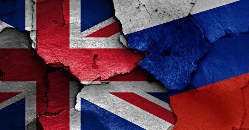 Великобритания ввела санкции против Русснефти и Татнефти