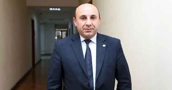 Sənan Həsənov AMEA nın yubiley medalı ilə təltif olunub FOTO