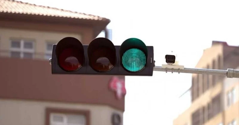 Первые умные светофоры на улицах Баку ВИДЕО