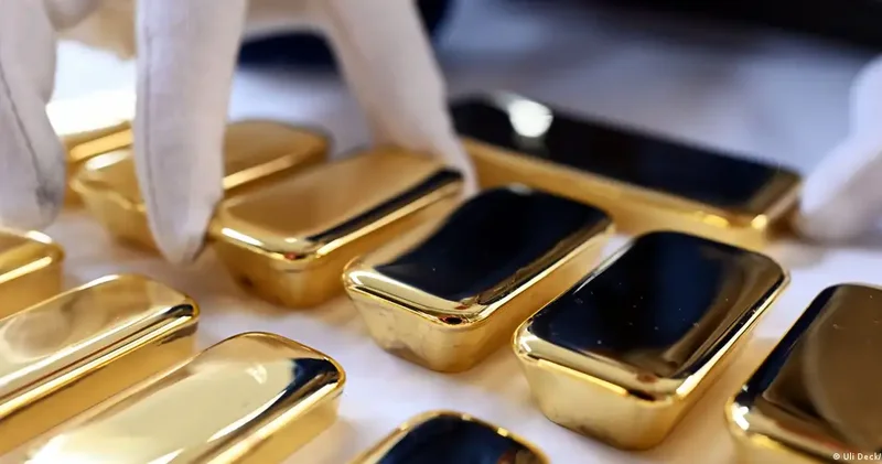 “Qızıl və gümüşün qiyməti rekord həddə qalxdı: bazarlar Trampın tarif qərarına reaksiya verir“ “Deutsche Welle“