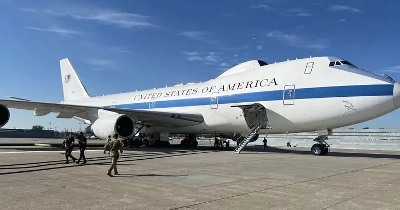 ABŞ ın qiyamət təyyarələri: 45 illik nəhənglərin içində nələr baş verir?