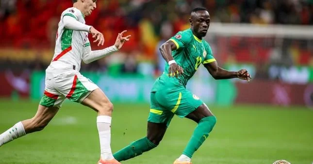 Mane futbolçuları meydana qaytarmasından danışdı