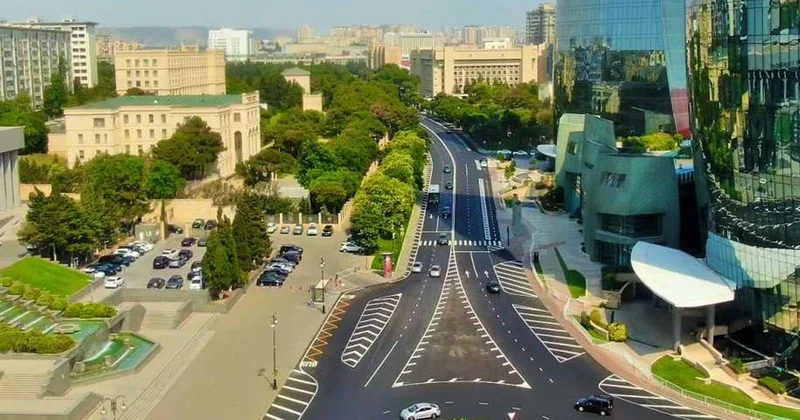 Завтра в Баку будет ограничено движение транспорта на некоторых дорогах Minval Politika