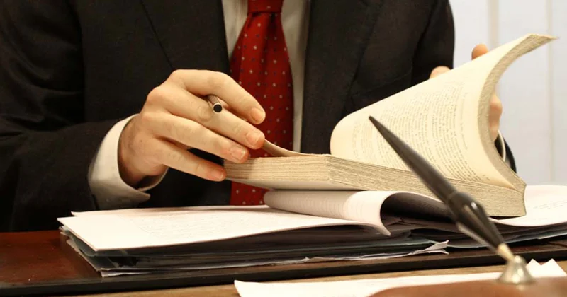 İcra hakimiyyəti vətəndaşın malını məhkəmə qərarı olmadan müsadirə edə bilərmi ? VƏKİL AÇIQLADI