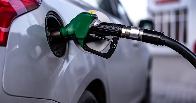 Ötən il Azərbaycanda əhali avtomobil yanacağına 4 milyard manata yaxın xərc çəkib