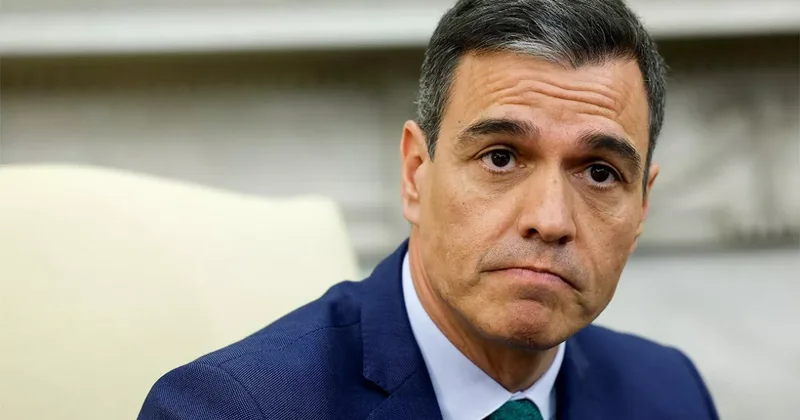 Премьер Испании отменил поездку в Давос из за масштабной железнодорожной катастрофы