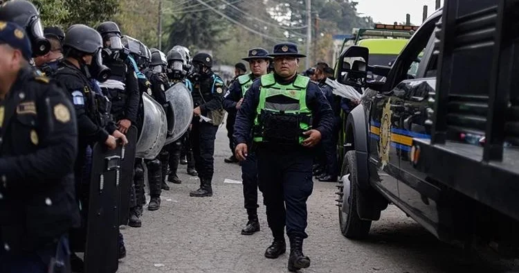 Qvatemala həbsxanalarında iğtişaşlar 7 polis öldürüldü