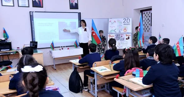 Paytaxt məktəblərində tariximizin qəhrəmanlıq səhifəsinə nəzər salınıb