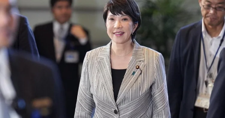 Yaponiyanın Dəmir ledisi ndən riskli qərar: Takaiçi seçkilər təyin edib