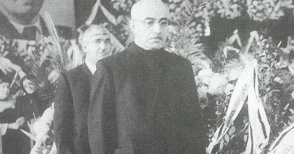 Mircəfər Bağırovun əşyası 18 minə satışa çıxarıldı Foto