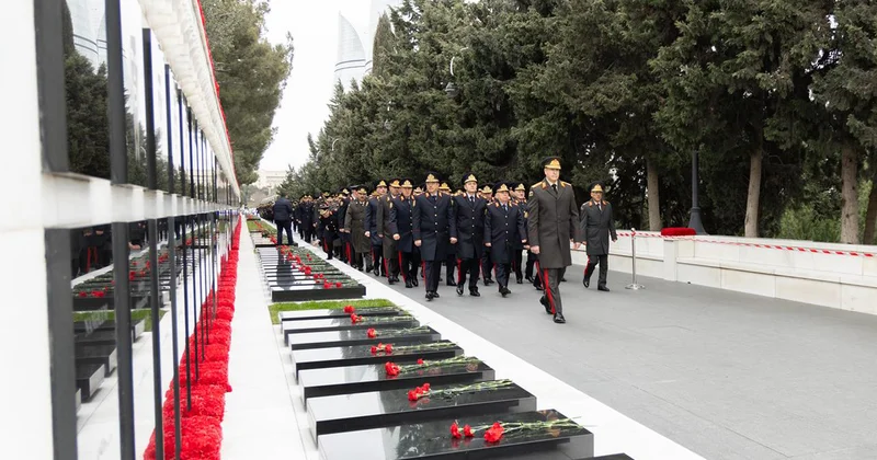 DİN in şəxsi heyəti Şəhidlər xiyabanını ziyarət etdi Video