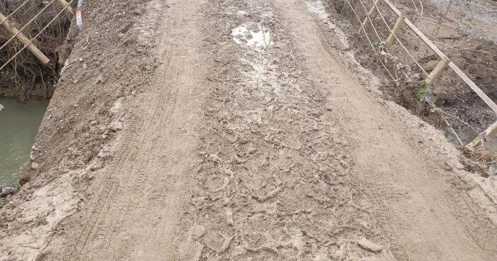 Селевой поток в Джалилабаде привел мост в аварийное состояние