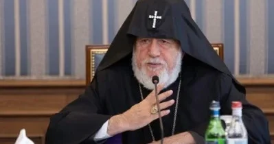 Qaregin yepiskopları iclas üçün xaricə aparır