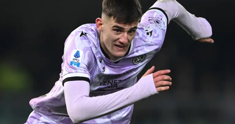 Nottingem Forest Napoli nin hücumçusunu icarəyə götürdü