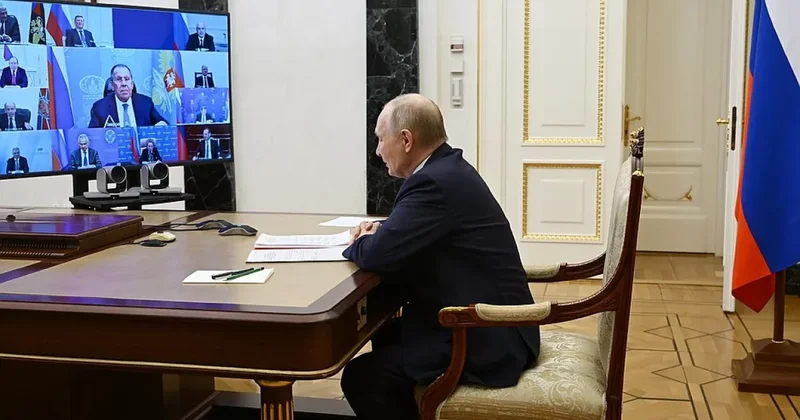 Путин созвал Совбез