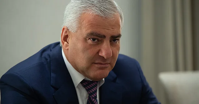 Karapetyan ev dustaqlığına buraxıldı