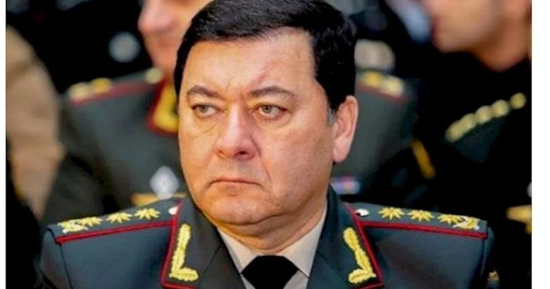 Nəcməddin Sadıkovun oğlunun biznes ortağı yenidən MƏHKƏMƏ QARŞISINDA