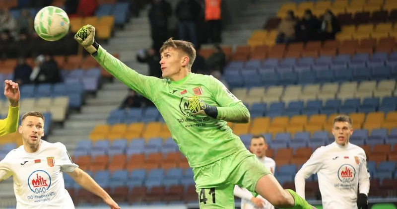 Plotnikovun Azərbaycan klubuna keçidi BAŞ TUTMADI