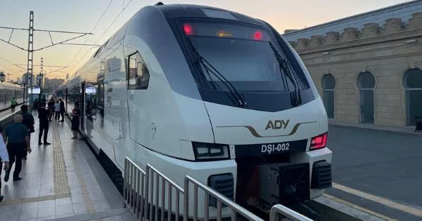 Bakı Sumqayıt Bakı sürət qatarının qrafiki dəyişdi