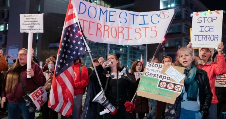 ABŞ qoşunları həyəcan vəziyyətinə gətirilib.