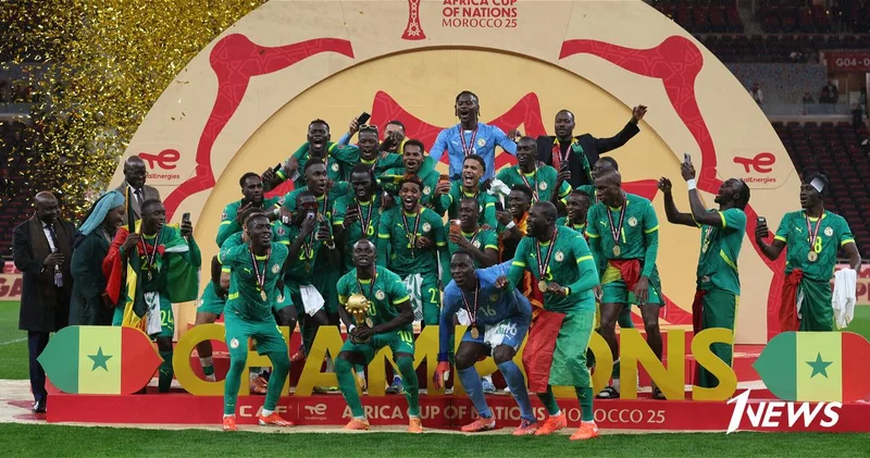 Сенегал 1 0 Марокко: хаос, драма и полное безумие в финале Кубка Африки ФОТО ВИДЕО