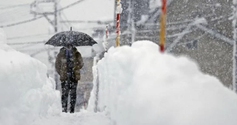 Azərbaycanda bu kəndə 1 metr qar yağdı FOTO