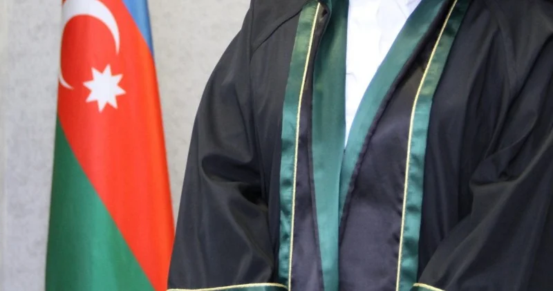 Azərbaycanda nə qədər vəkil fəaliyyət göstərir?