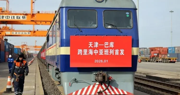 Çindən ilk Transxəzər yük qatarı Azərbaycana yola DÜŞDÜ